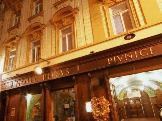Hotel Pegas Бърно Екстериор снимка