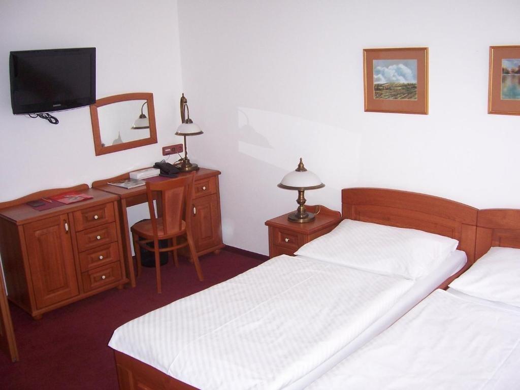 Hotel Pegas Бърно Екстериор снимка