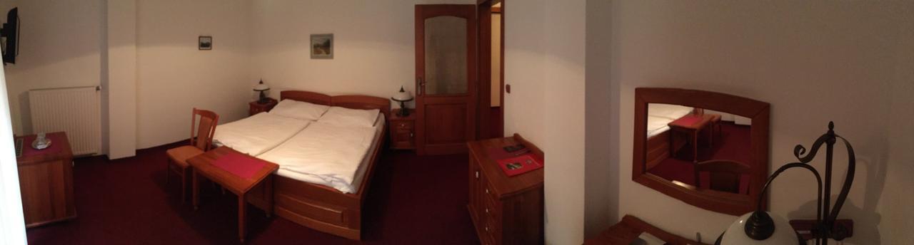 Hotel Pegas Бърно Екстериор снимка